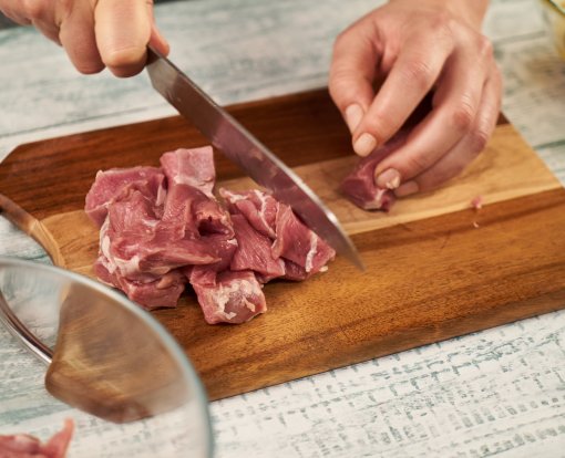 Soslu Yufka ve Erikli Piti Kebabı